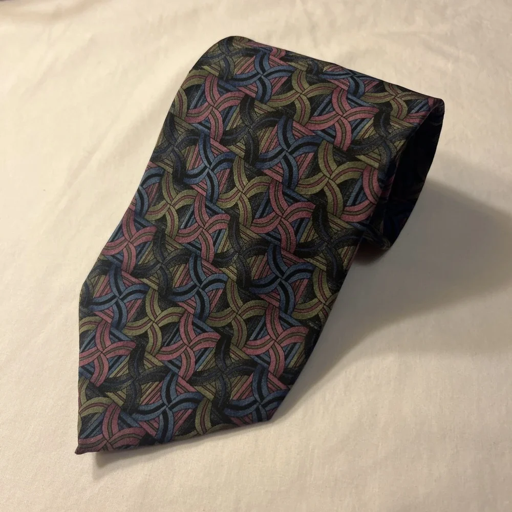 J Garcia Blue Silk Tie Collection 10 Curves and‎ Lines Print Geometric Short